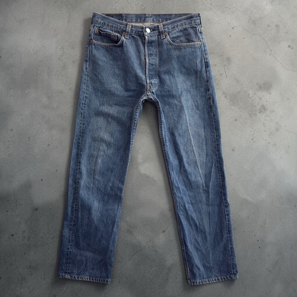 Vintage 80s Levi's 501-0115 Jeans Made in USA Button Fly ACTUAL 30x30 Paper Tag